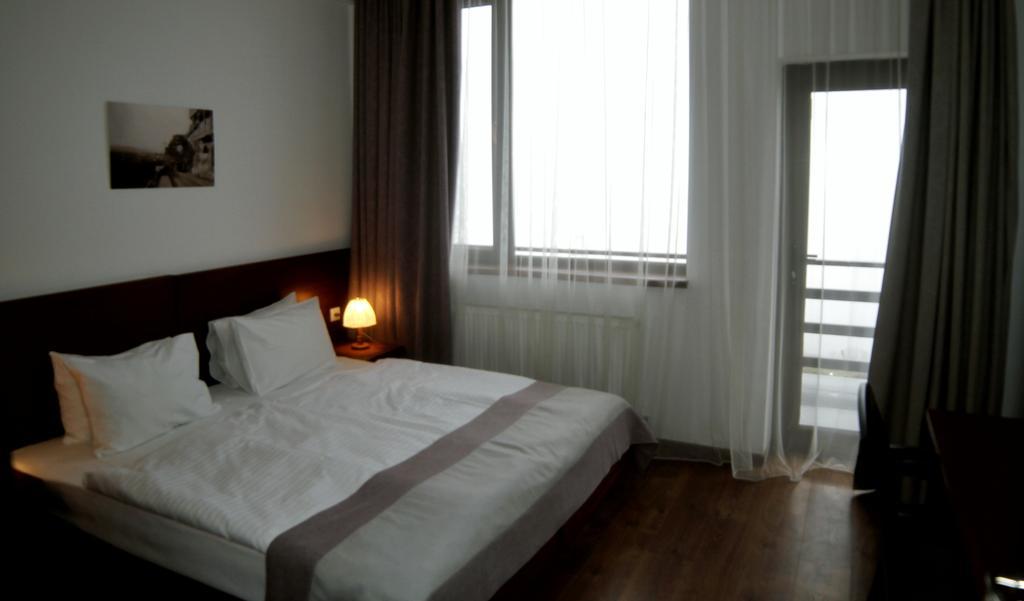 Hotel Club-2100 Gudauri Bagian luar foto